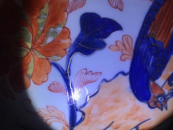 Een grote Chinese Imari-stijl dekselvaas, Kangxi