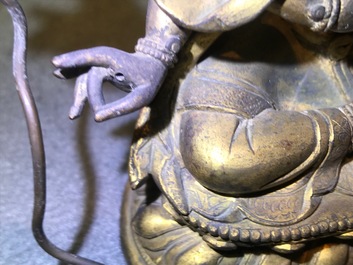 Une figure d'Ushnishavijaya en bronze dor&eacute; incrust&eacute;, Sino-Tibet, 18&egrave;me