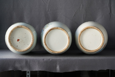 Three Chinese famille rose vases, 19/20th C.