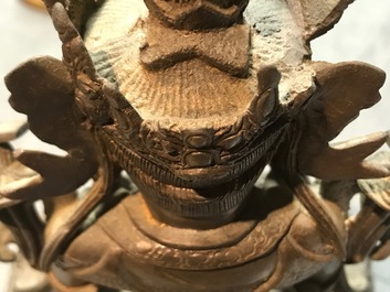 Une figure de Guanyin en bronze, Chine, Ming