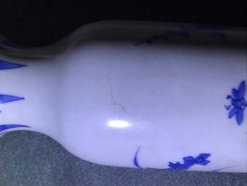 A Chinese blue and white sleeve vase with flowervases, Hatcher cargo, Transitional period