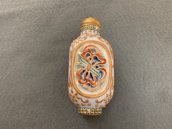Seize tabati&egrave;res en porcelaine de Chine, 19/20&egrave;me