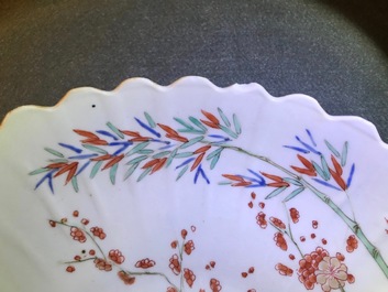 A pair of lobed Chinese famille verte Kakiemon-style 'tiger' plates, Kangxi