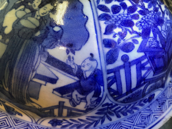 A large Chinese blue and white vase and cover, Kangxi