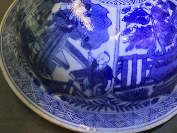 A large Chinese blue and white vase and cover, Kangxi