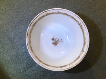 A pair of fine Chinese famille rose cups and saucers, Yongzheng