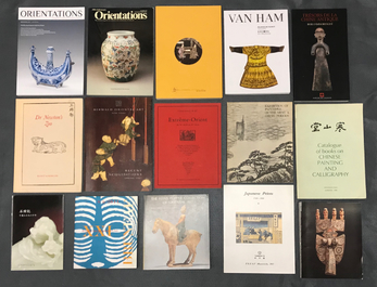 A lot of rare Chinese art catalogues: a.o. Eskenazi, Spink &amp; Son, Sotheby's and 33 Arts of Asia magazines