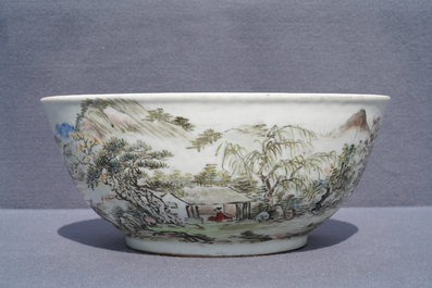 A large Chinese qianjiang cai 'landscape' bowl, 20th C.