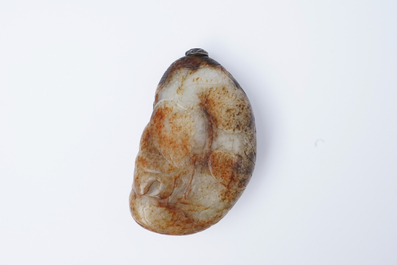 A Chinese greyish-white and russet jade snuff bottle, 19/20th C.