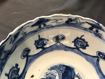 Une paire de bols en porcelaine de Chine bleu et blanc, Wanli