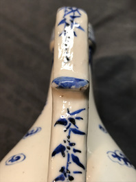 Een Chinese blauwwitte 'Bleu de Hue' kan voor de Vietnamese markt, 19e eeuw