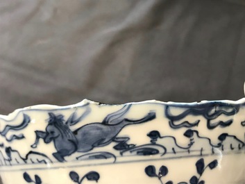 Une paire de bols en porcelaine de Chine bleu et blanc, Wanli