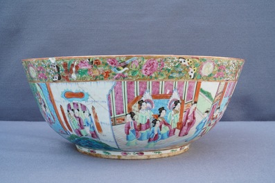 Four Chinese Canton famille rose, Imari-style and blue and white bowls, 18/19th C.