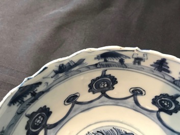 Une paire de bols en porcelaine de Chine bleu et blanc, Wanli
