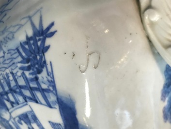 A Chinese blue and white chilong-handled vase, 17/18th C.