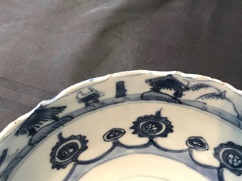 Une paire de bols en porcelaine de Chine bleu et blanc, Wanli