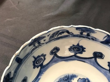 Une paire de bols en porcelaine de Chine bleu et blanc, Wanli