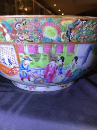 Four Chinese Canton famille rose, Imari-style and blue and white bowls, 18/19th C.