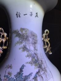 Deux vases en porcelaine de Chine qianjiang cai, 19/20&egrave;me