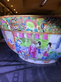 Four Chinese Canton famille rose, Imari-style and blue and white bowls, 18/19th C.