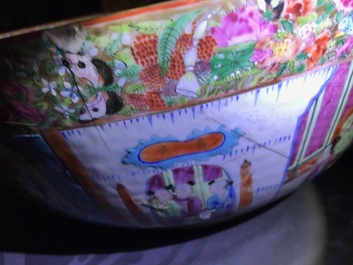 Four Chinese Canton famille rose, Imari-style and blue and white bowls, 18/19th C.