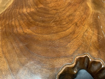 A Japanese polished rootwood tea ceremony tray, Meiji/Showa, 19/20th C.