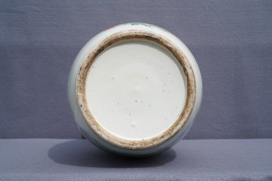 A Chinese famille rose two-sided design vase, 19/20th C.