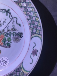 A pair of Chinese famille verte flower basket dishes, Kangxi