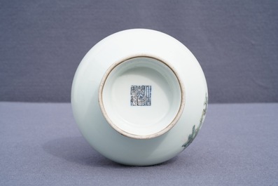 A Chinese famille rose pear-shaped flask, Qianlong mark, 19th C.