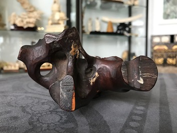 Six figures en bois sculpt&eacute;, Chine, 19/20&egrave;me