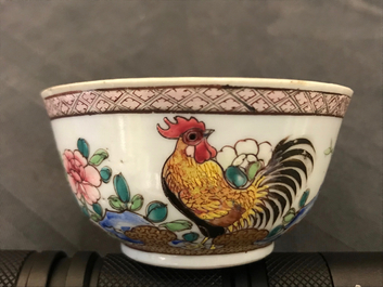 Un bel ensemble d'objets &agrave; th&eacute; en porcelaine de Chine famille rose, Yongzheng/Qianlong