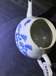 A pair of Chinese blue and white 'Bleu de Hue' Vietnamese market teapots, 19th C.