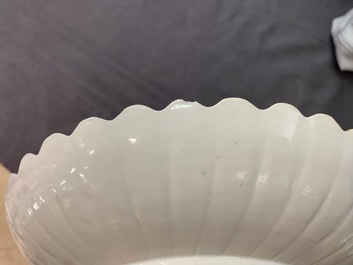 A pair of lobed Chinese famille verte Kakiemon-style 'tiger' plates, Kangxi