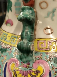 Two Chinese famille rose vases with antiquities design, 19th C.