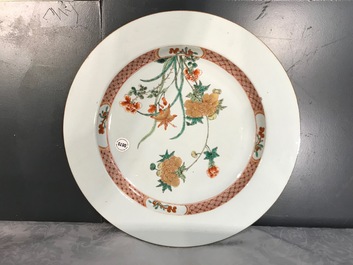 A Chinese famille verte anhua-decorated dish, Kangxi