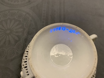 Un bol &agrave; ch&acirc;taignes et son couvercle en porcelaine de Chine d&rsquo;exportation, Qianlong