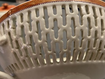 Un bol &agrave; ch&acirc;taignes et son couvercle en porcelaine de Chine d&rsquo;exportation, Qianlong
