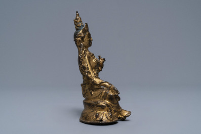 Une figure d'une Tara Verte en bronze dor&eacute;, Sino-Tibet, 17/18&egrave;me