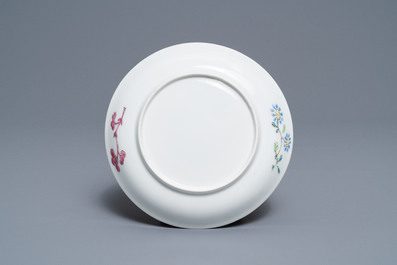 A fine Chinese famille rose cup and saucer with floral design, Yongzheng