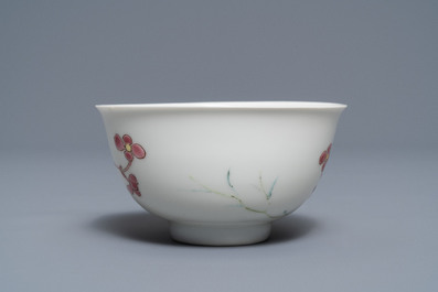 A fine Chinese famille rose cup and saucer with floral design, Yongzheng