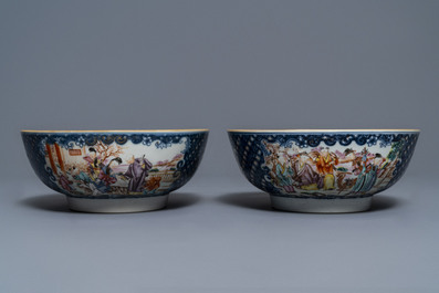 A pair of Chinese famille rose 'mandarin' bowls, Qianlong