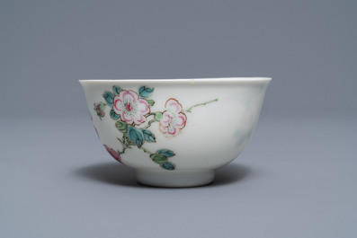 A fine Chinese famille rose cup and saucer with floral design, Yongzheng