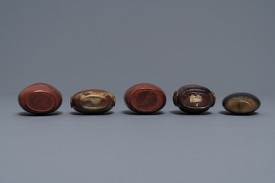 Nine various Chinese hardstone snuff bottles, 19/20th C.