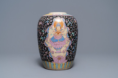 A large Chinese Thai market Bencharong ginger jar, 19/20th C.