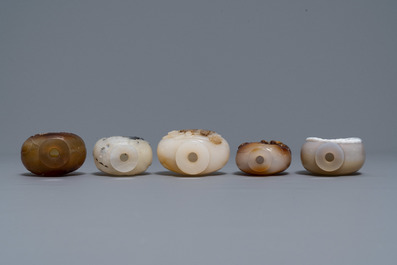 Dix tabati&egrave;res en agate sculpt&eacute;e, Chine, 19/20&egrave;me
