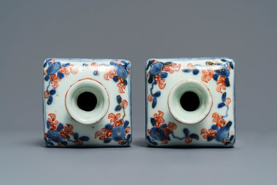 Een paar vierkante Chinese Imari-stijl theebussen, Kangxi