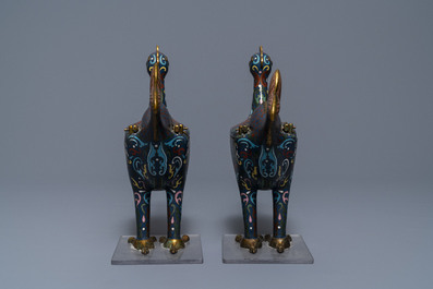 Deux paires de br&ucirc;le-parfums en &eacute;maux cloisonn&eacute;s, Chine, 19&egrave;me