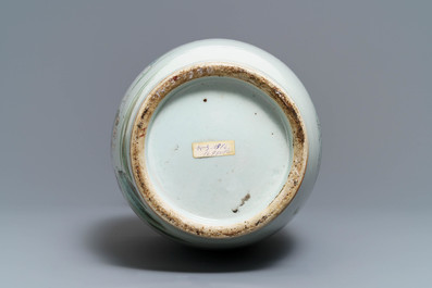 A Chinese famille rose two-sided design vase, 19/20th C.
