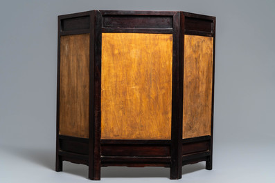 A Chinese threefold table screen with qianjiang cai plaques, 19/20th C.
