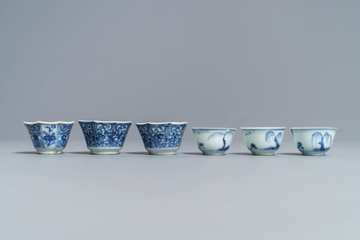 Een grote Chinese 'capucijner' theepot, een blauw-witte kwispedoor en divers theegoed, Kangxi/Qianlong